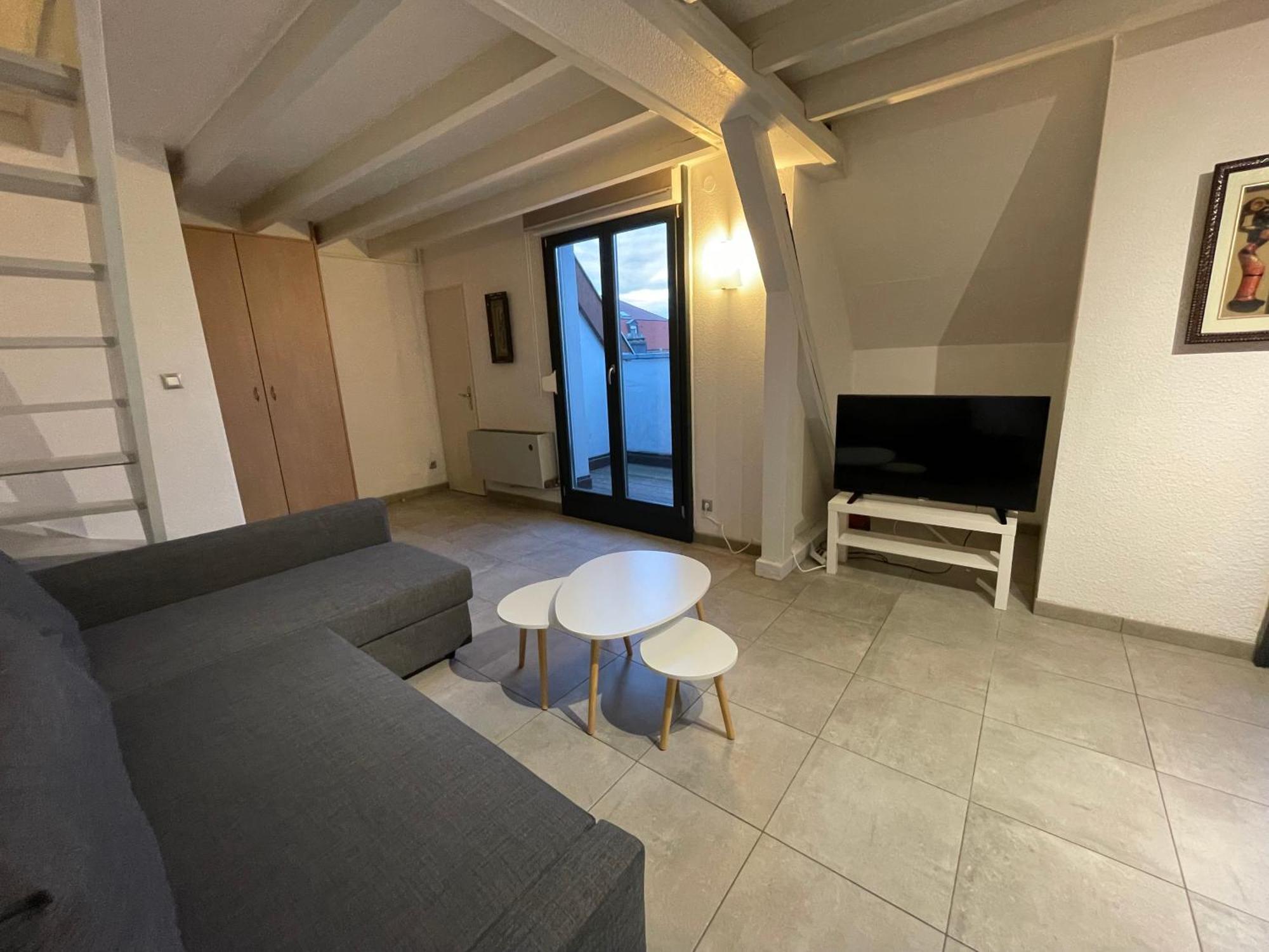 Fathala - Appartement Lumineux En Dernier Etage - Face A La Gare Routiere Sarrebourg Zewnętrze zdjęcie