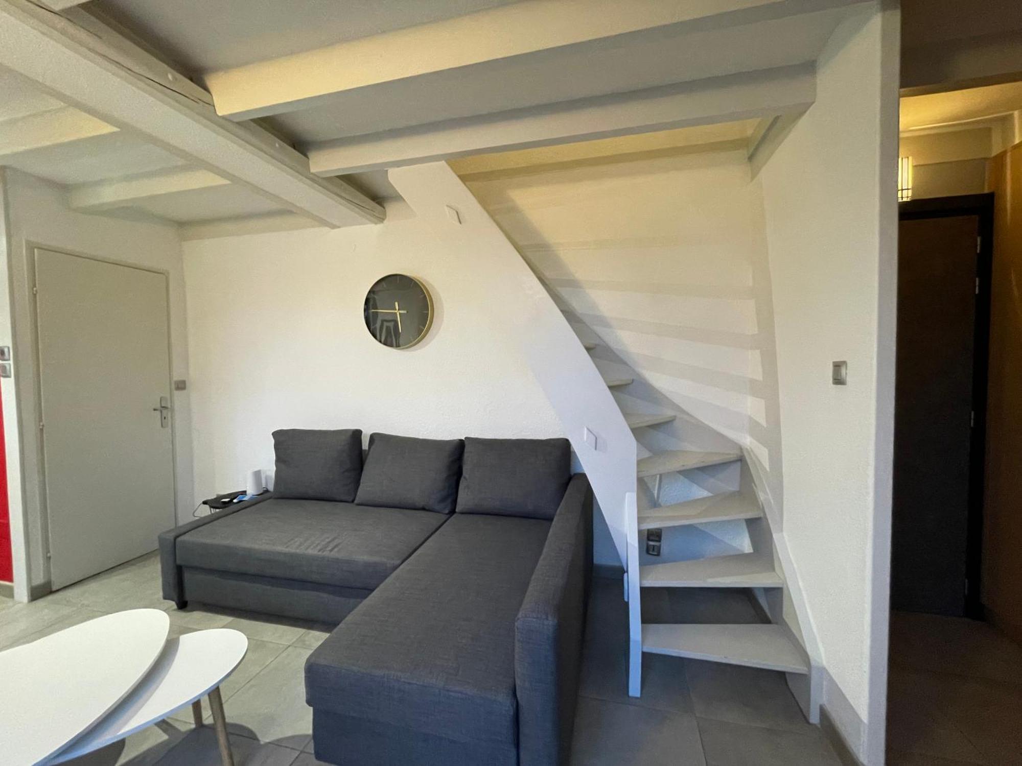 Fathala - Appartement Lumineux En Dernier Etage - Face A La Gare Routiere Sarrebourg Zewnętrze zdjęcie